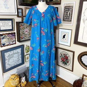 80s Vintage Made in Hawaii Blue and Pink Orchid Print Short Sleeve Maxi MuuMuu